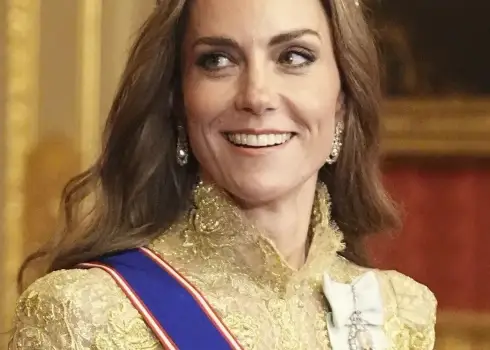 Britu karaliskās ģimene Vindzoras pilī uzņem ASV prezidentu
