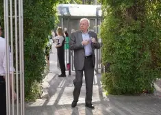 Kirovs Lipmans tirgo Latvijas Hokeja federācijas kādreizējās telpas