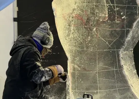 Meistari Jelgavā gatavojas ledus festivālam