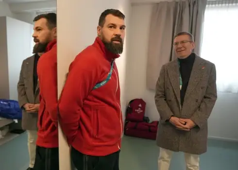 Valsts prezidents viesojas olimpiskajā ciematā