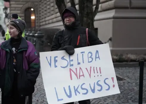 Pie Saeimas prasa taisnīgu veselības aprūpi; 05.03.26.