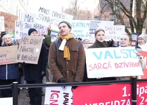 Diabēta biedrības protests pie Saeimas