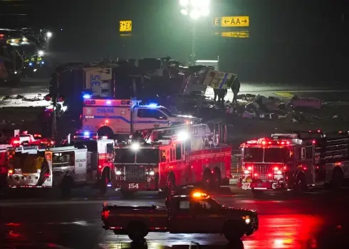 "Air Canada Express" pasažieru lidmašīnas avārija Ņujorkā