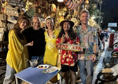 Slavenības šovā "Četri uz koferiem" viesojas Āzijā