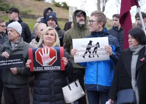 Bastejkalnā protestē pret migrantiem; 09.04.2026.