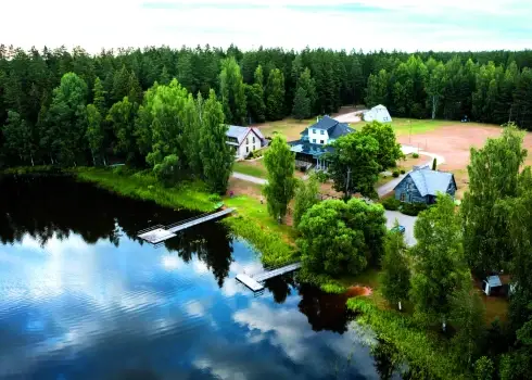 LVM izsola gleznaino tūrisma un atpūtas centru “Ezernieki” Madonas novadā