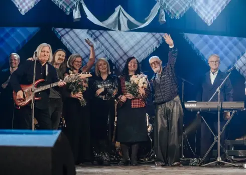 Rokkoncerts "Kaza kāpa debesīs" Līvānos 2026. gada aprīlī