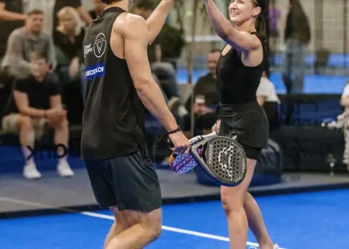 Mārupē aizvadīts pirmais starptautiskais padeltenisa festivāls “Signature Padel Invitational”
